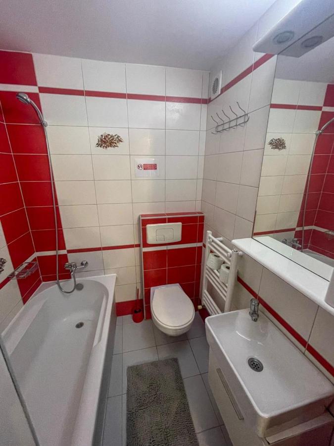 Buzz Apartment Cluj-Napoca Exterior photo