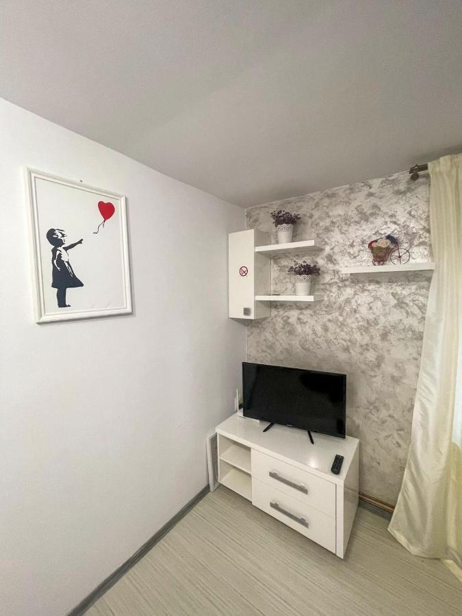 Buzz Apartment Cluj-Napoca Exterior photo